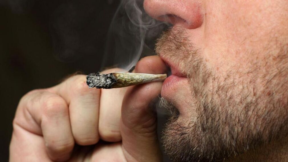 yasa dışı maddeler ve potens sigara içmek